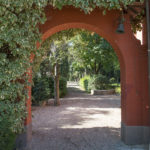 Indgang til Villa Patriarcas park i Toscana