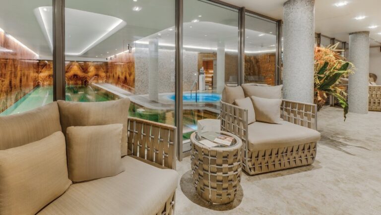 Grand Poet Hotel – billede