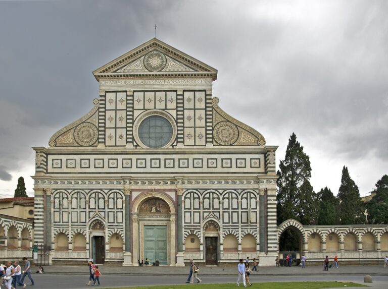 Santa Maria Novella-basilikaen i Firenze, tæt på Hotel Ester