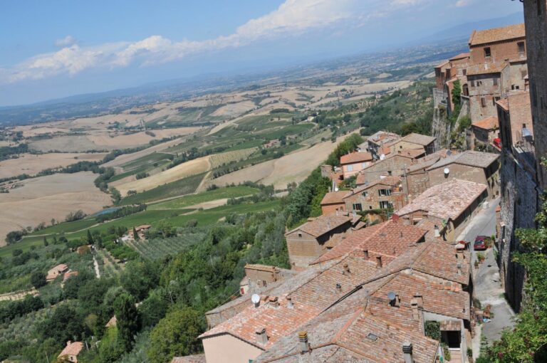 Udsigt fra Montepulciano over det toscanske landskab
